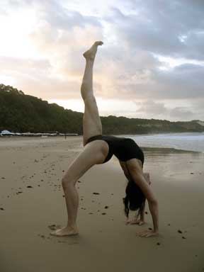 urdvha danurasana